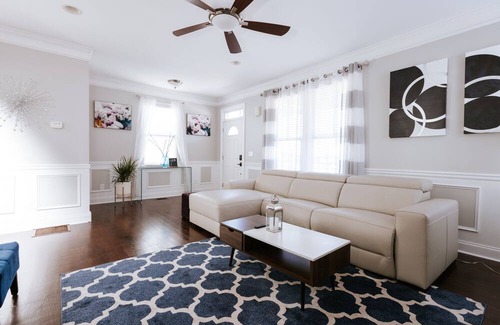 Mechanicsville House | Prime Downtown Oasis