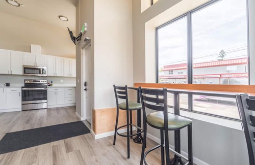 Eastside Apartment | Guest Suites, 5 Min to Downtown