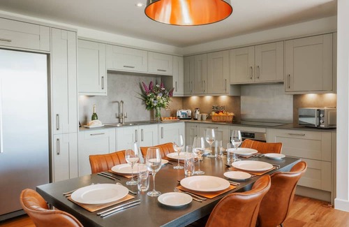 Chittlehamholt Cottage | The Mole Resort sleeps 4 guests in 2 bedrooms