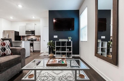 Union City House | Perfect Home Away from Home in quiet ATL neighborhood - Close to ATL Airport