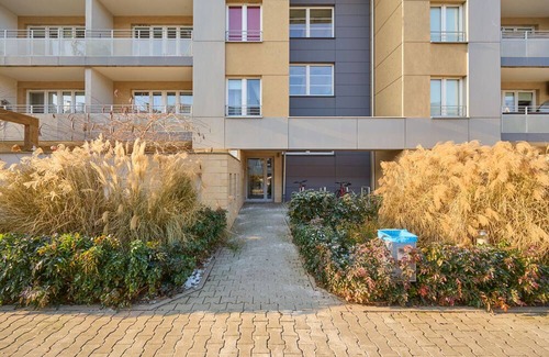 Krzyki Apartment | Apartment Klimasa in Wrocław by Renters