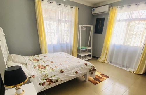 Dar es Salaam Apartment | Cozy apartment that you can enjoy with your family. Pets freindly