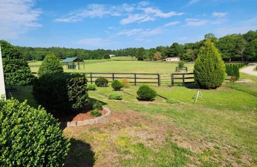 Alfred Other | VERY SPECIAL ANTIQUE FARMHOUSE AND MODERN HORSE BARN IN SOUTHERN MAINE
