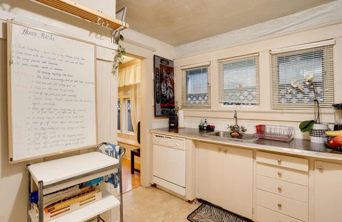 Queen Anne House | Walkable Seattle Getaway: 3 Mi to Downtown!