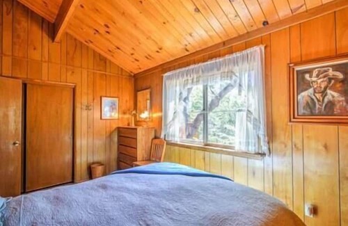 Upper Moonridge Cabin | Ridgecrest Mountain Retreat