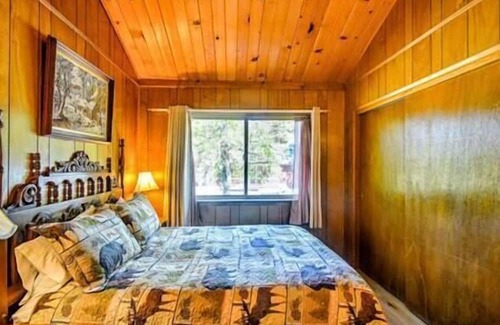 Upper Moonridge Cabin | Ridgecrest Mountain Retreat
