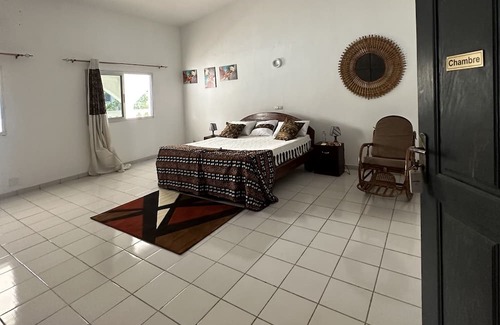 Cocody Villa | Villa Charmante Avec 3 Chambres et Salles de Bains Privées au Centre D'abidjan !
