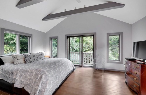 Becket House | The Berkshires Woodland Estate by Evergreen Home