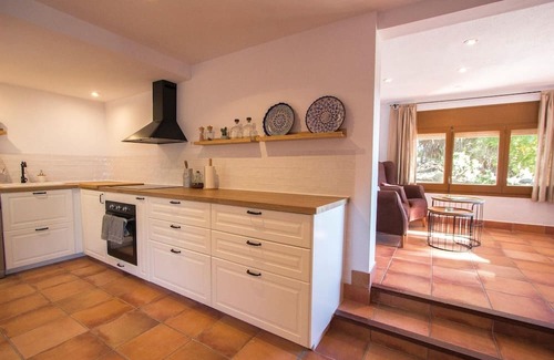 Sant Cebria de Vallalta Villa | Sophisticated elegance and views close to BCN!