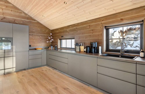 Vradal House | Beautiful views and surrounded by mountains and lakes.