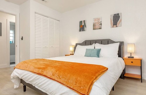 Tampa Apartment | Tampa Bay Bliss: 1 BR + Washer | Dryer & Wi-Fi 8 |