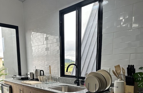 Alto Boquete Cabin | Cabaña Campestre única tiene su propio estilo y un ambiente romántico