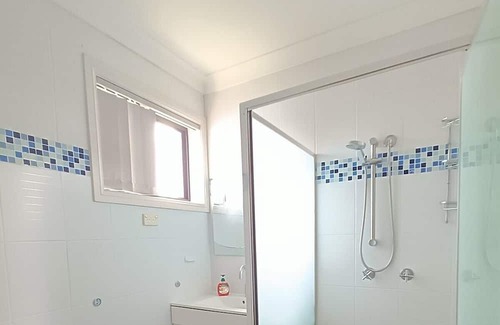 Guildford House | Master Bedroom | Walk-in wardrobe | Balcony