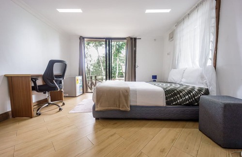 Aburi Bed & Breakfast | Cosy, personal, family-friendly nature retreat surrounded by trees and fresh air