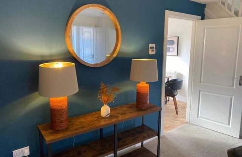 Newport House | Temper Mill (3 BR, Garden & FREE parking)