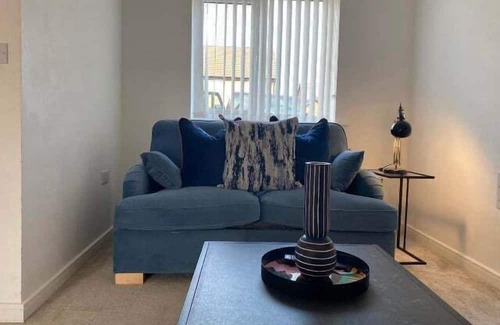 Newport House | Temper Mill (3 BR, Garden & FREE parking)