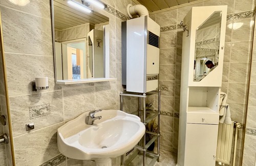 Wittau Apartment | Traum Apartment mit Pool + Balkon