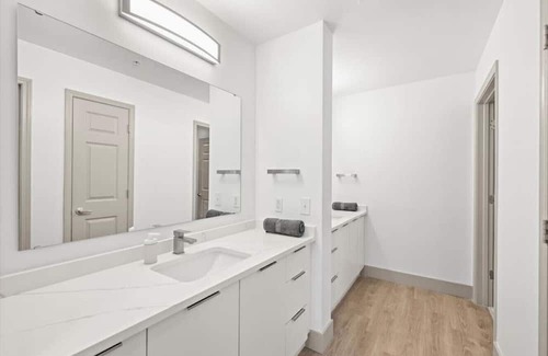 Charlotte Center City Apartment | 3Bedroom w/ Game Room!