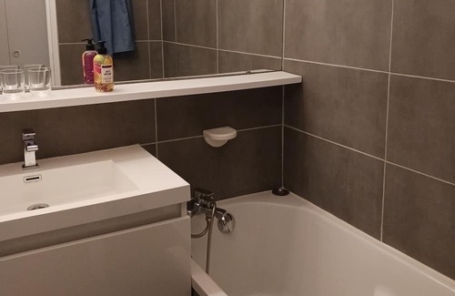 Villeneuve Loubet Beach Apartment | Studio Tout Confort Marina Baie des Anges Avec vue Exceptionnelle