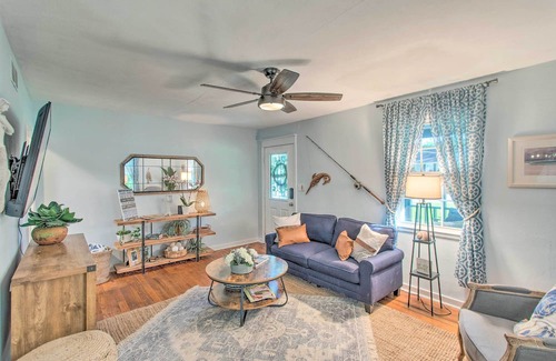 Saint Simons Heights Cottage | St Simons Cottage w/ Grill ~ 2 Mi to Beach!
