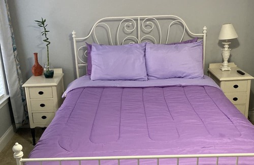 Braselton House | If your home = wonderful and relaxing, your stay here will feel familiar!