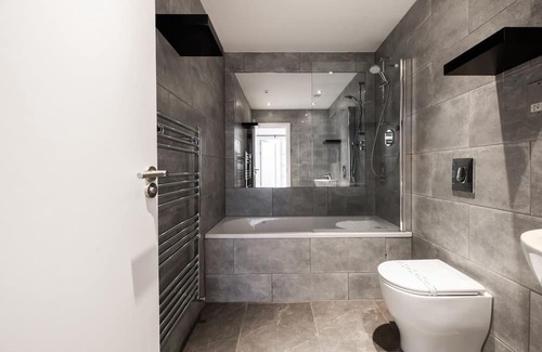 Clapham Apartment | 2 Bed Flat in Clapham Common