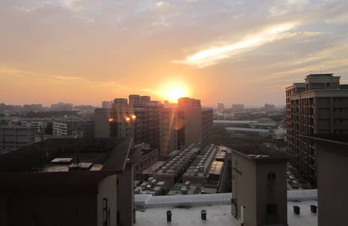 Taoyuan District Apartment | DNApartment 10 mins to Taoyuan train station-a coy & warm space