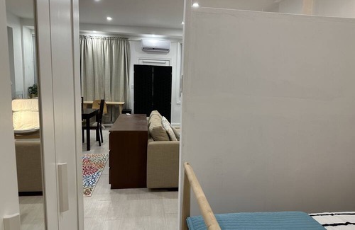 New Toronto Apartment | 5-Minute walk to the lake, cozy and spacious studio for two!