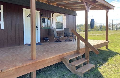 DeRidder Cabin | The Lil Red Barn