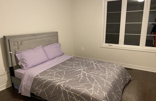 Halton Regional Municipality House | Fabulous And Spacious Home Away From Home For Your An Amazing And Memorable Stay