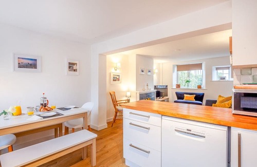 East Preston House | Coastguard Cottage - Angmering on Sea