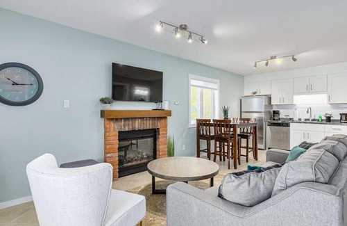 Collingwood Condo | The Alpine - Central Collingwood Condo