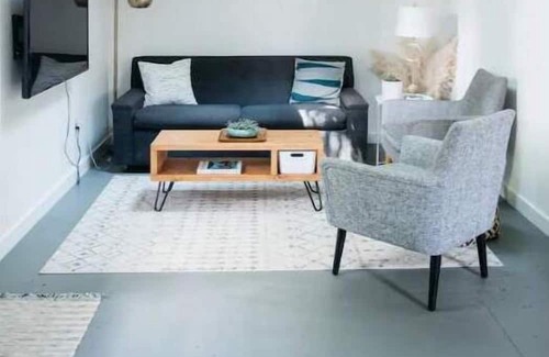 Vernon House | Lovely NE bright hideaway, walk to food/beer/shops