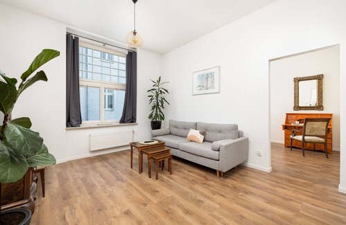 Grunwald Apartment | Apartment Central Poznań by Renters