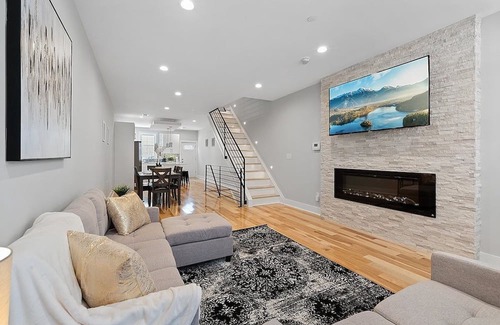 North Philadelphia East House | NEW Spacious Home | Private Roofdeck | Gameroom