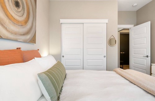 Tri-Cities House | Private Guest Suite w/ Private Entrance in Tri-Cities - THE STAY