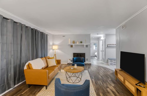 Jacksonville House | Ideal 3BR for Work Stays and Home Transition