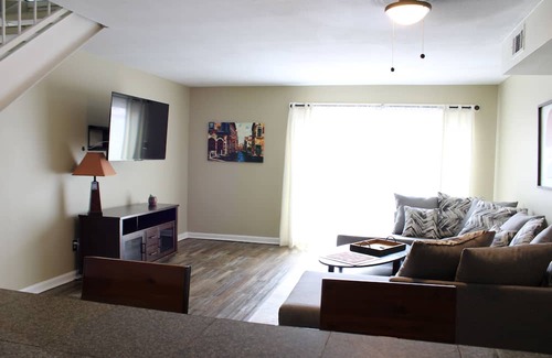 Downtown Little Rock Condo | Louisiana Street Style