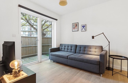 Stockwell Apartment | Garden Flat in Central London