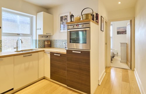 Whitstable Apartment | Host & Stay | Sail Away