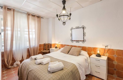 El Esparragal House | Vacation Home "Finca Malamadre" with Mountain View, Private Pool & Wi-Fi