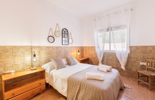 El Esparragal House | Vacation Home "Finca Malamadre" with Mountain View, Private Pool & Wi-Fi