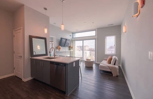 North Kansas City Apartment | City Escape - 1BR Loft 1.7 Miles - Downtown