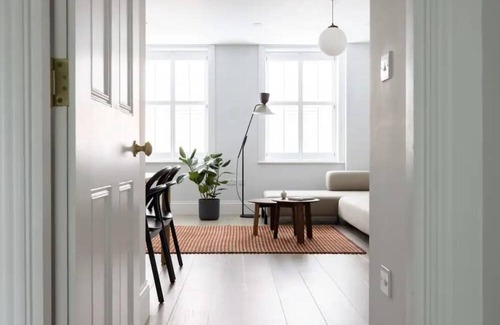 St Luke's Apartment | 1-Bed Apartment in Central London