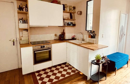Epinettes Apartment | Love nest near Batignolles