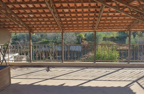 Vlore Villa | Hostel Tranquility. Pitch your tent, use our beds, save money.