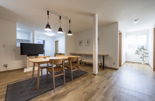 Higashi Apartment | The sapphire