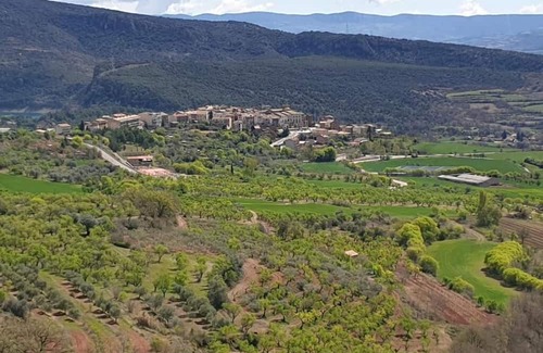 Talarn Apartment | Apartment 'Lola 204' with Mountain View, Wi-Fi and Air Conditioning