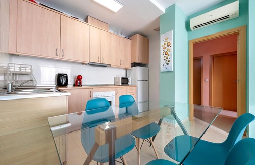 Cap de Salou Apartment | Apartment 'Lovely' with Shared Pool, Private Terrace and Air Conditioning