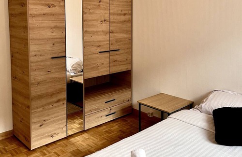 Jargonnant Apartment | 2 BR Cosy Apartment next to Lake